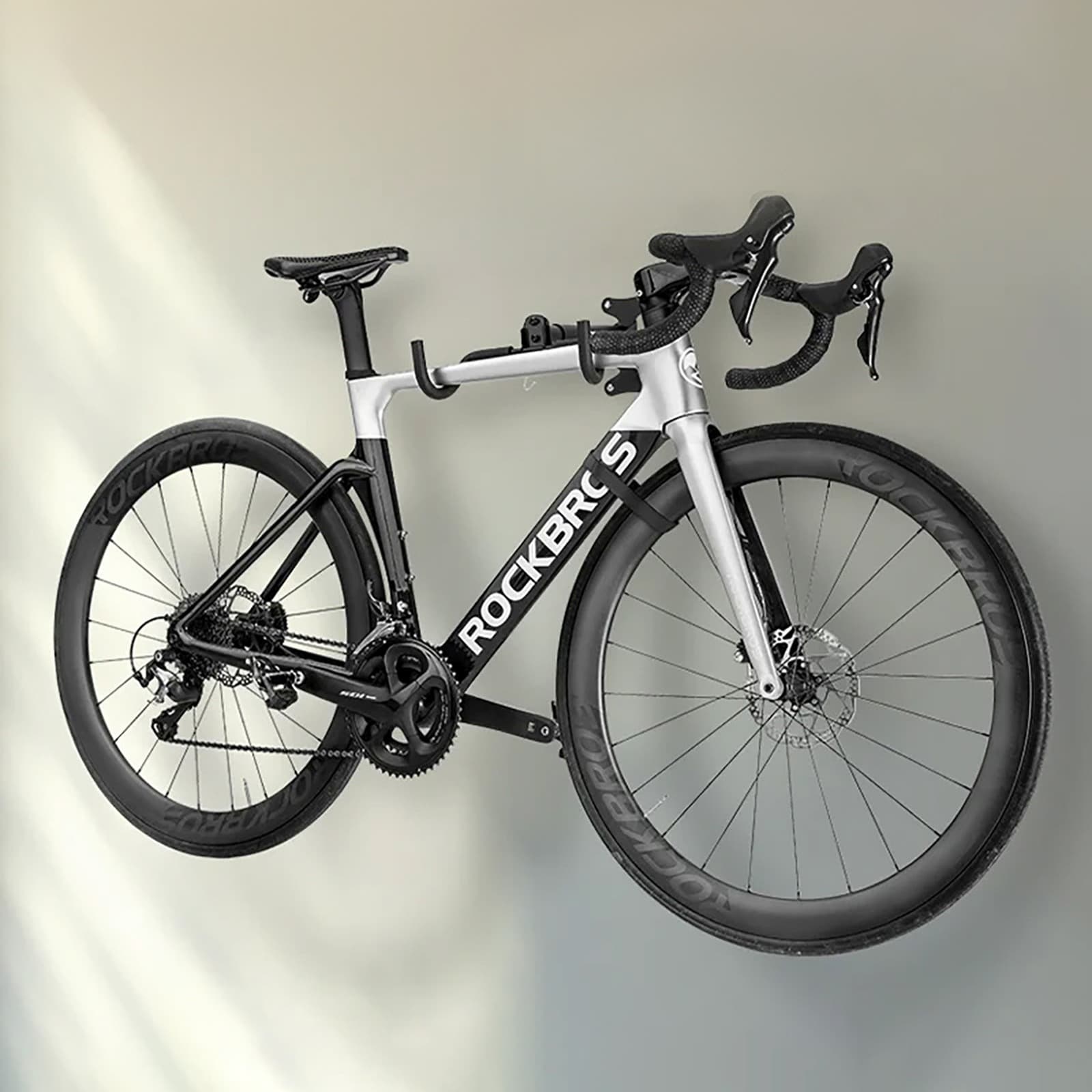 Wieszak uchwyt rowerowy do montażu na ścianie - czarny