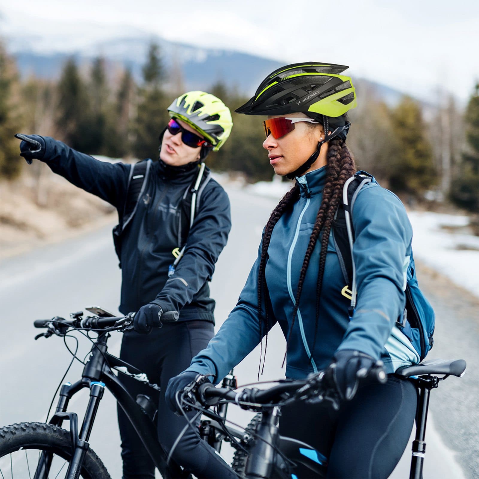 Kask rowerowy MTB z odpinanym daszkiem i tylną lampką USB 54-57 cm - czarno-żółty