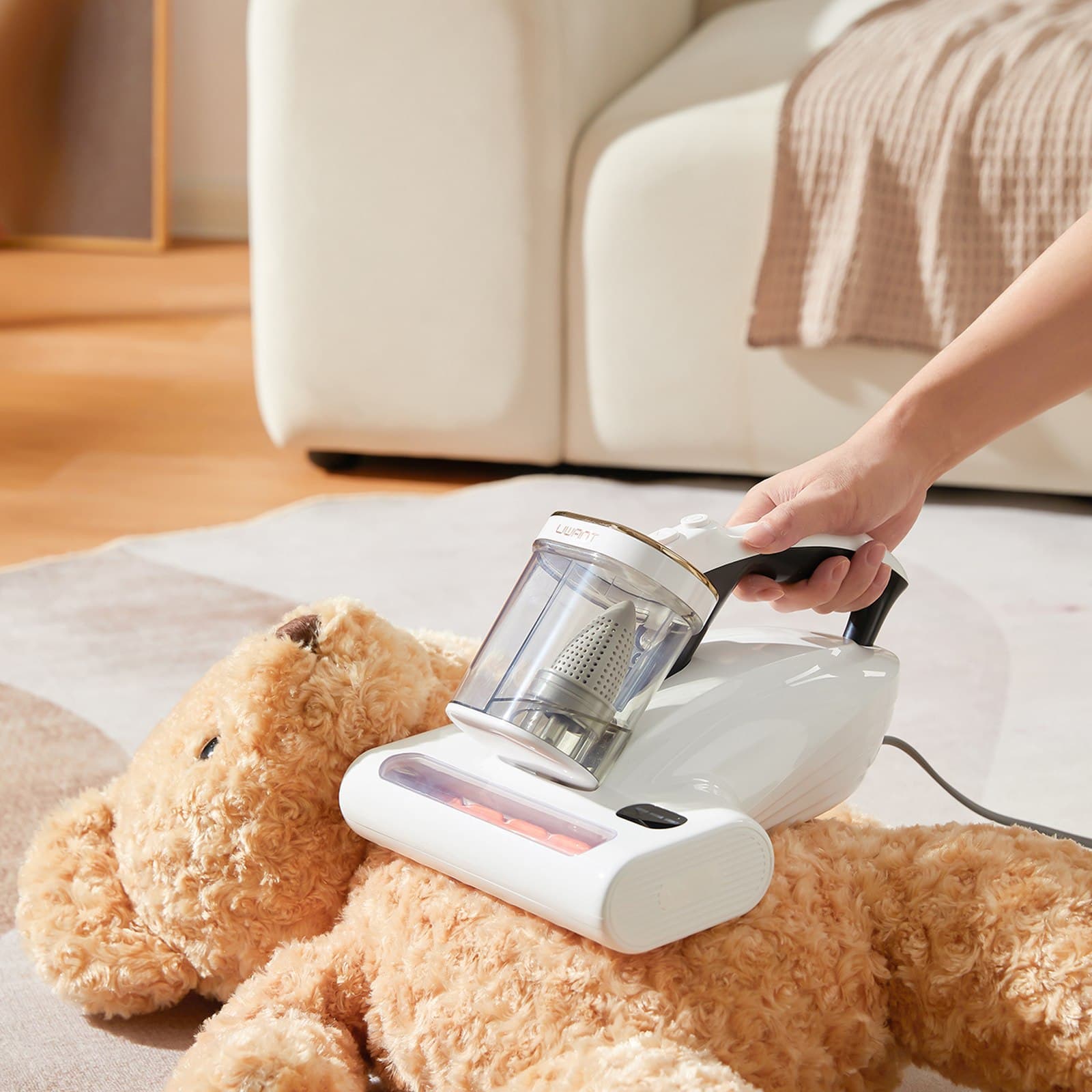 Odkurzacz do materacy usuwa kurz alergeny UWANT M600 - biały